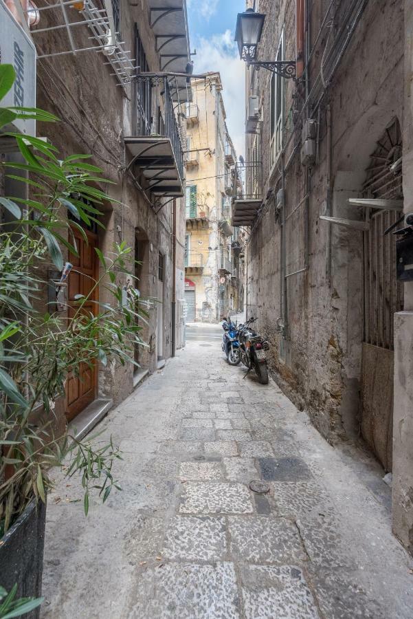 Qasr Home Beautiful Apartment In باليرمو المظهر الخارجي الصورة