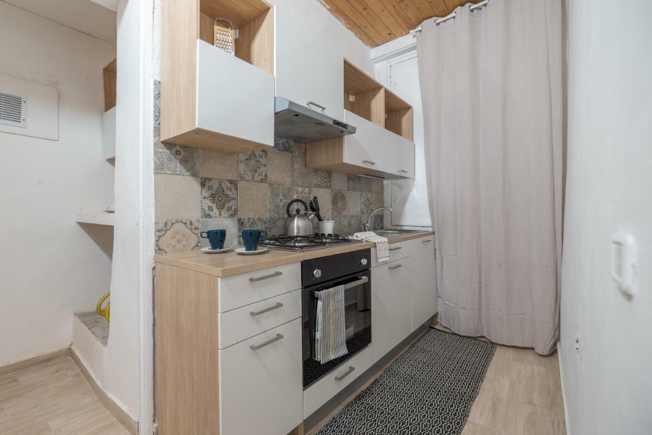 Qasr Home Beautiful Apartment In باليرمو المظهر الخارجي الصورة