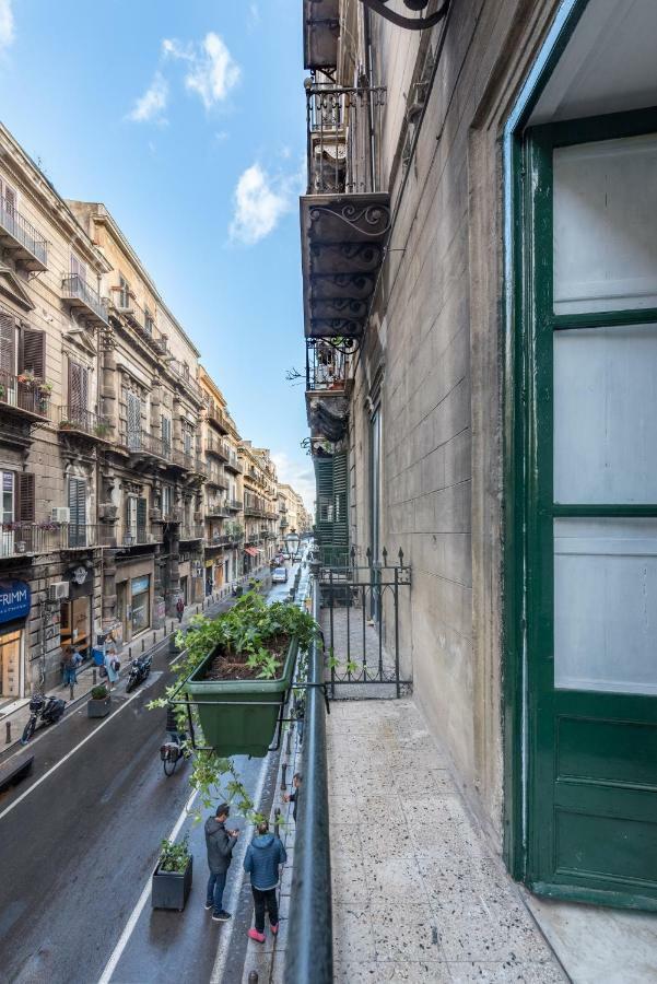 Qasr Home Beautiful Apartment In باليرمو المظهر الخارجي الصورة